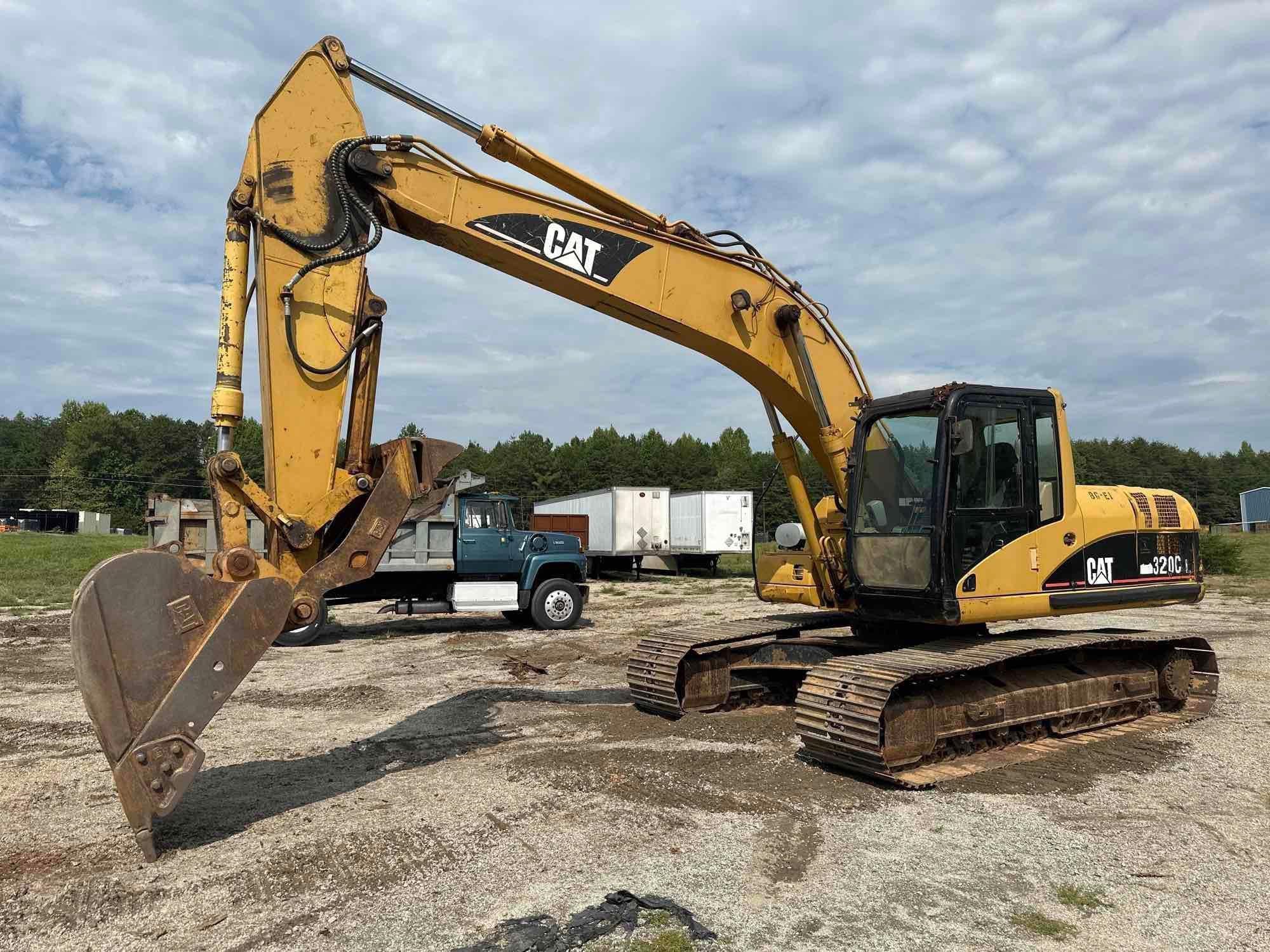 Main image Caterpillar 320CL