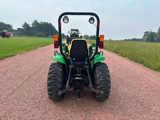 Image of John Deere 4210 equipment image 4