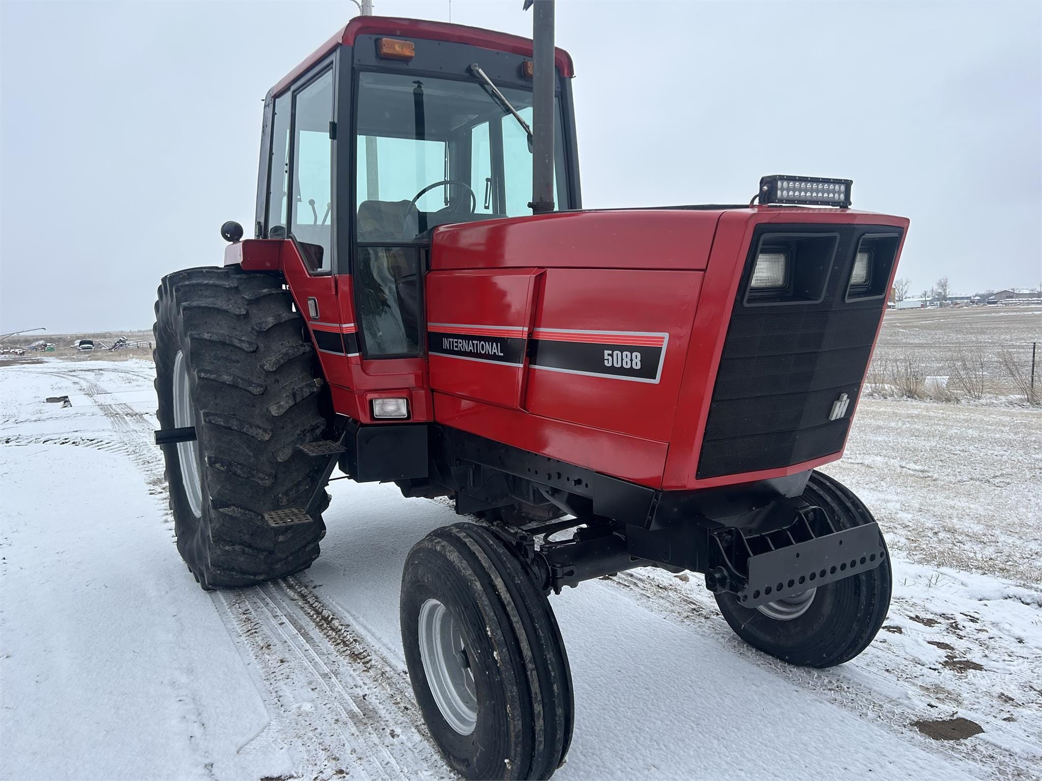 Main image International Harvester 5088