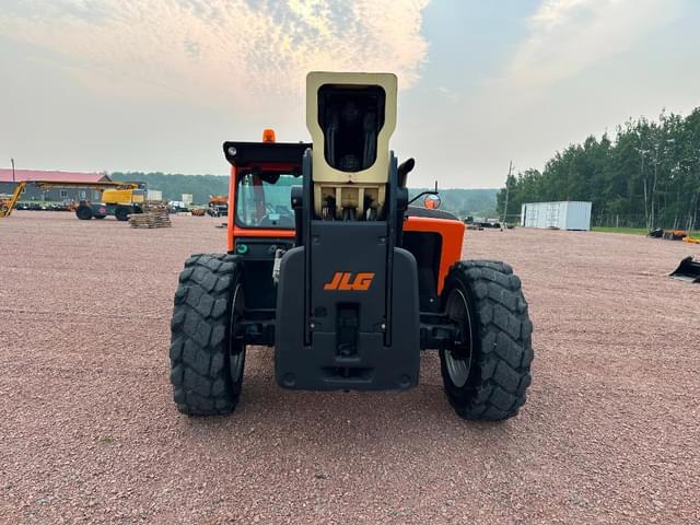 Image of JLG 1055 equipment image 4