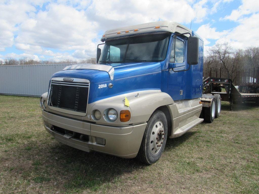 Main image Freightliner Century 120