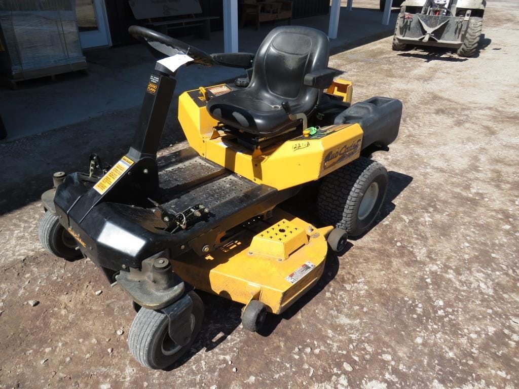 SOLD - Cub Cadet Z-Force S48 Lot No. 232866439 Other Equipment