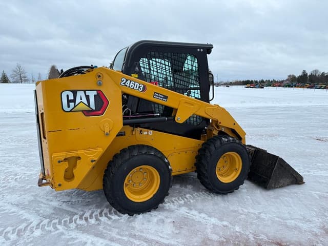 Image of Caterpillar 246D3 equipment image 3