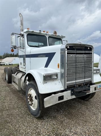 Main image Freightliner FLD120