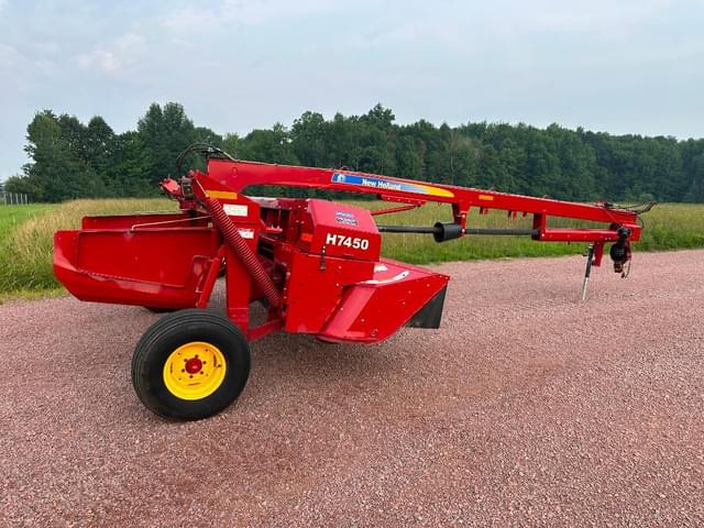Image of New Holland H7450 equipment image 2