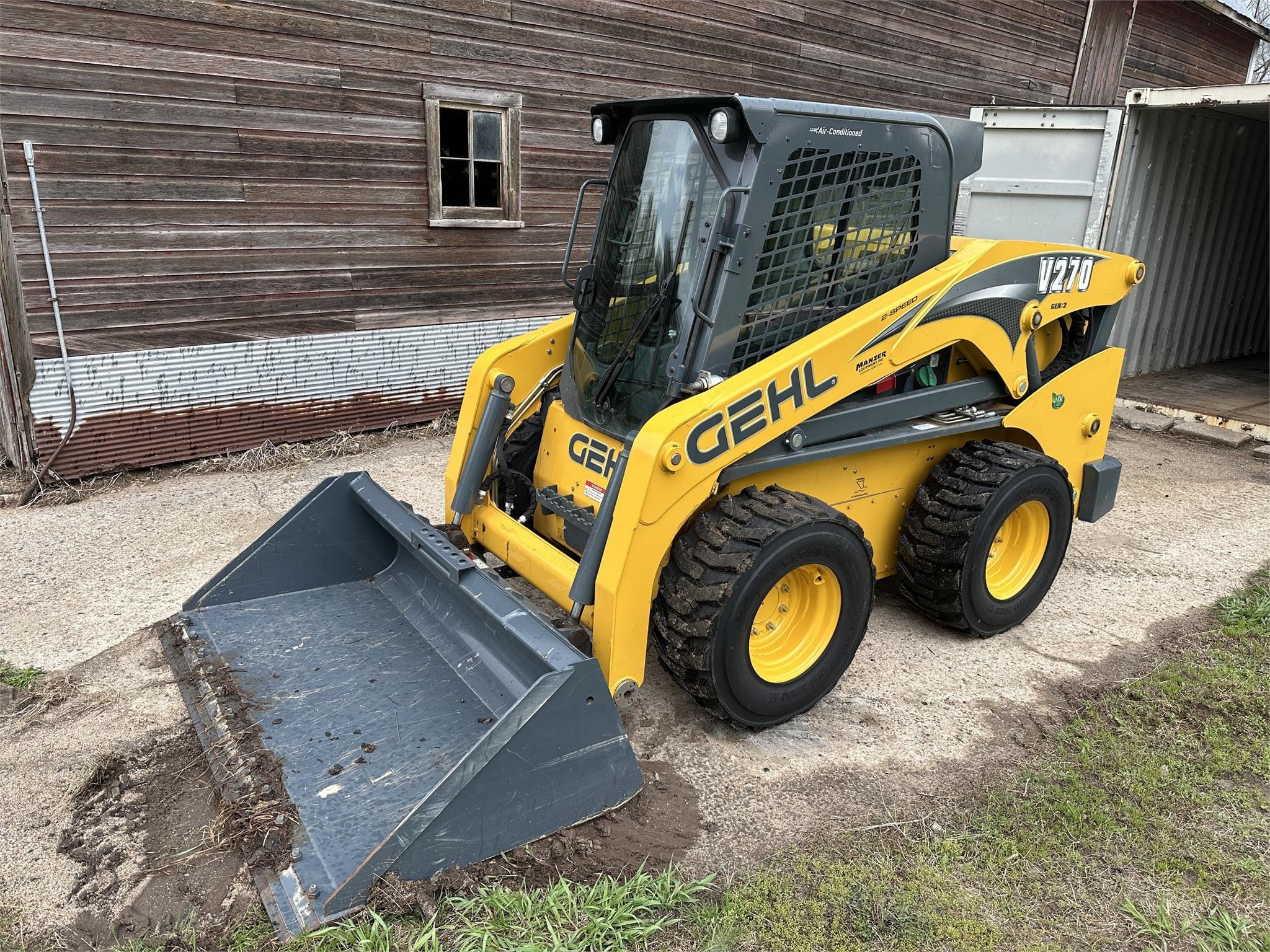 Main image Gehl V270