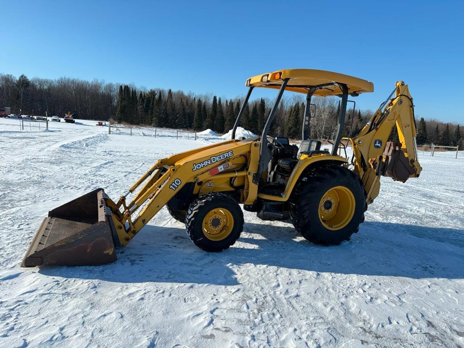 2004 John Deere 110 Equipment Image0