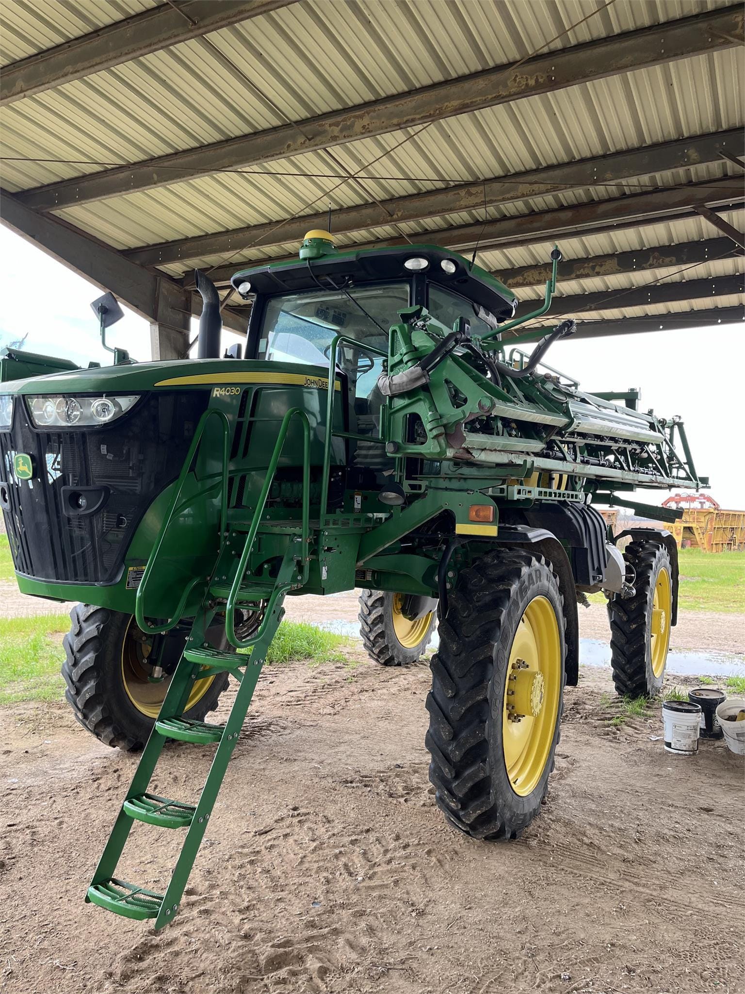 Main image John Deere R4030