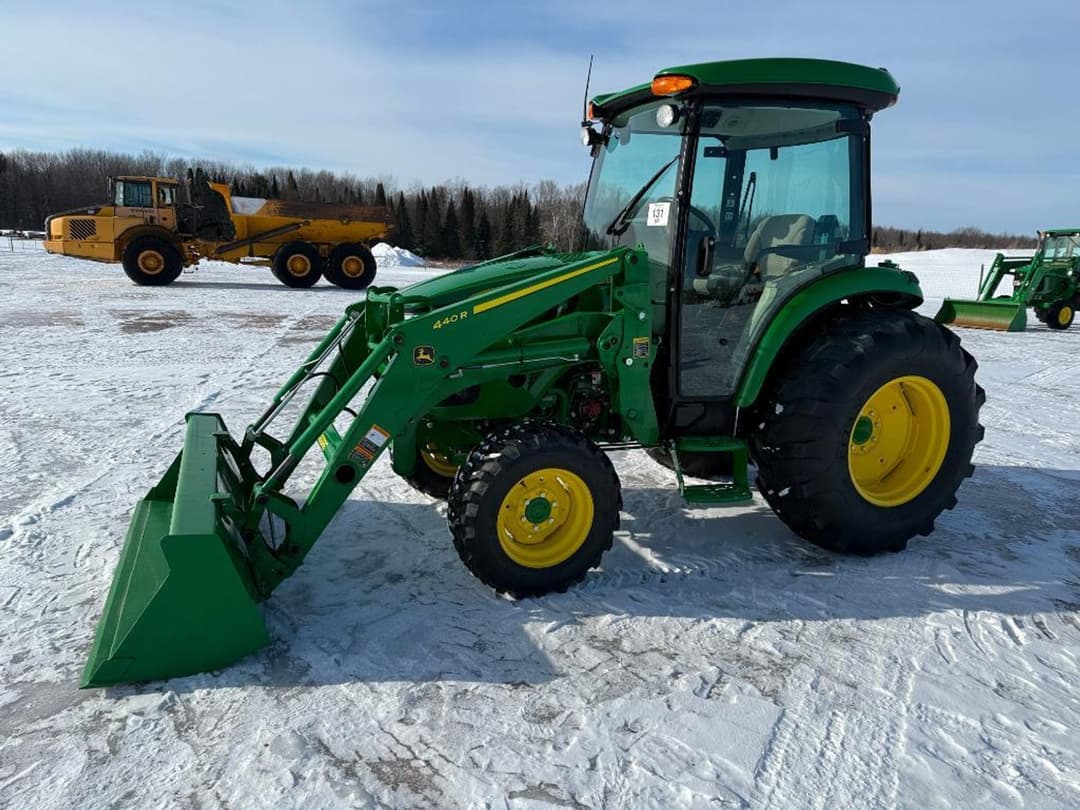 Image of John Deere 4052R Primary image