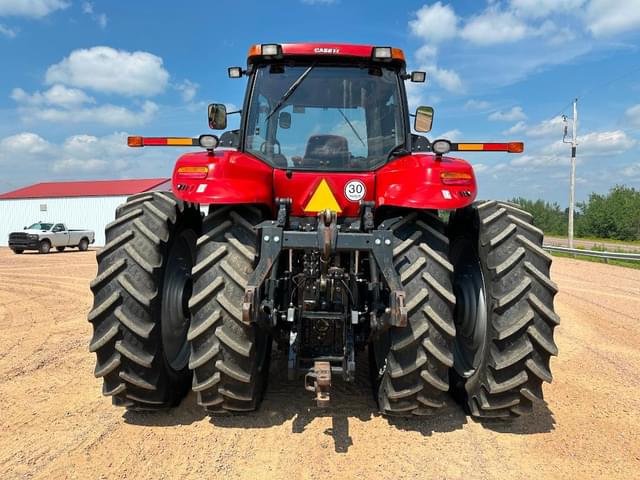 Image of Case IH Magnum 315 equipment image 4