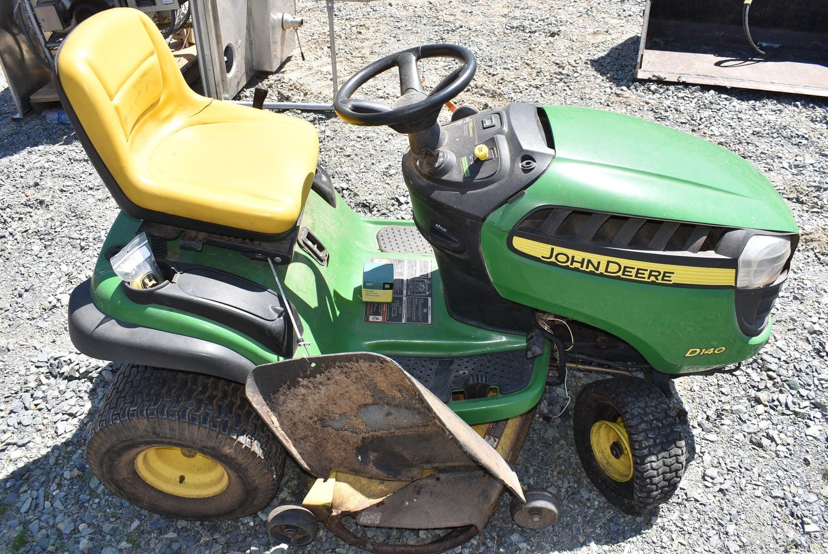 John Deere D140 Equipment Image0