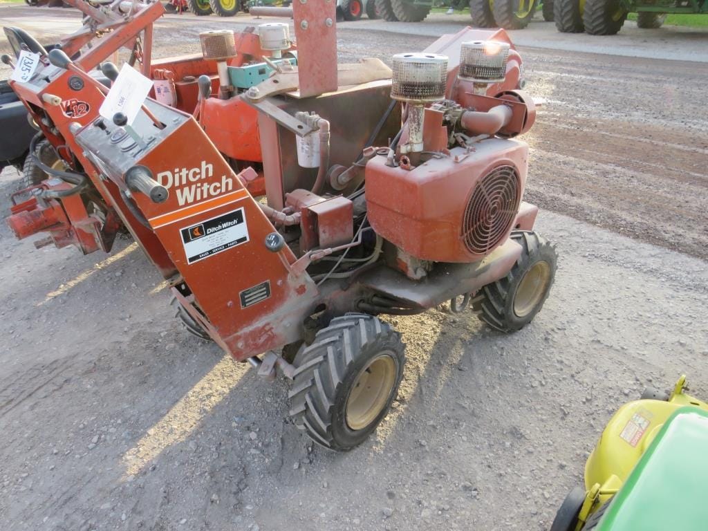Main image Ditch Witch V252