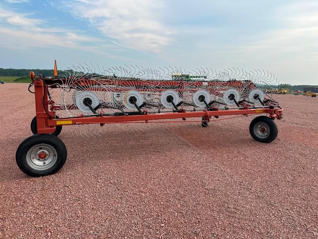 Image of AGCO 4324 equipment image 3