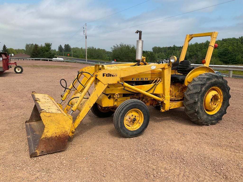 Main image Ford 4400