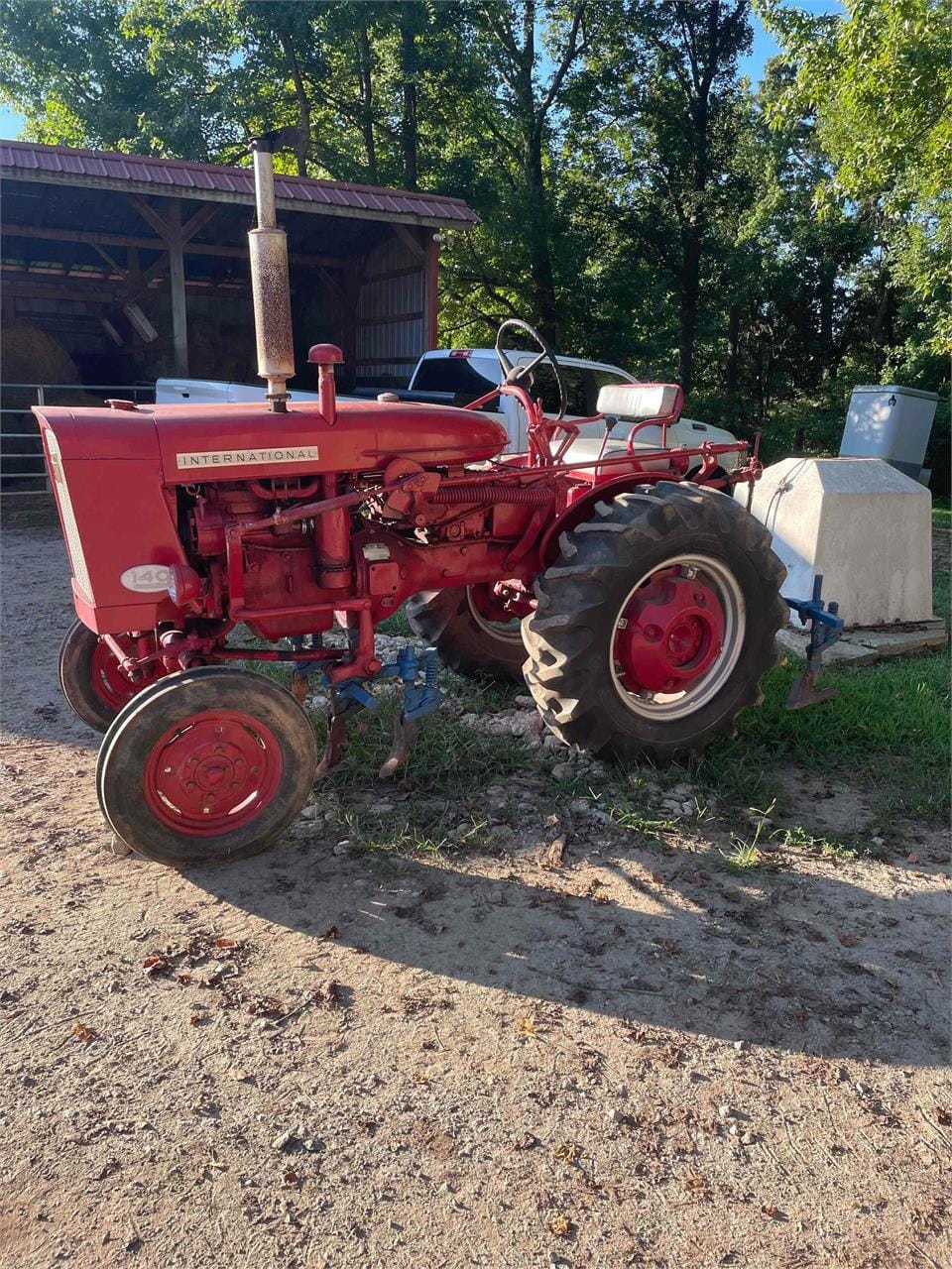 Main image International Harvester 140