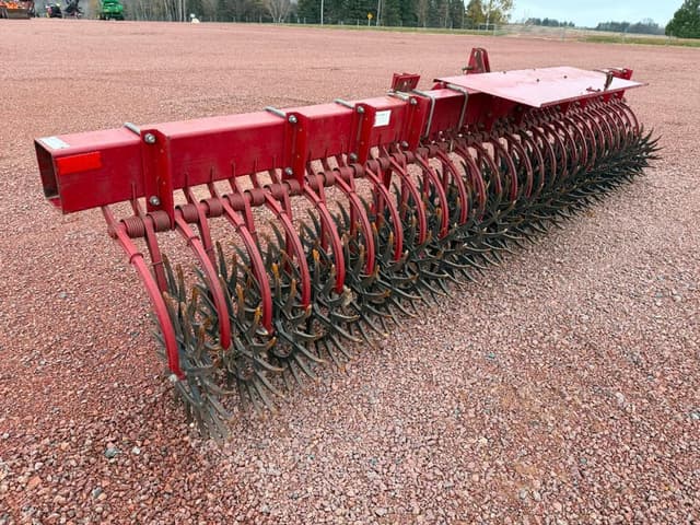 Image of International Harvester 181 equipment image 4