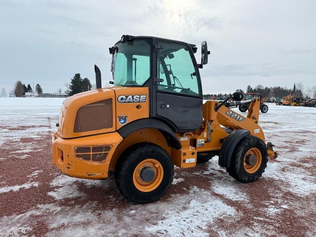 Image of Case 221F equipment image 3