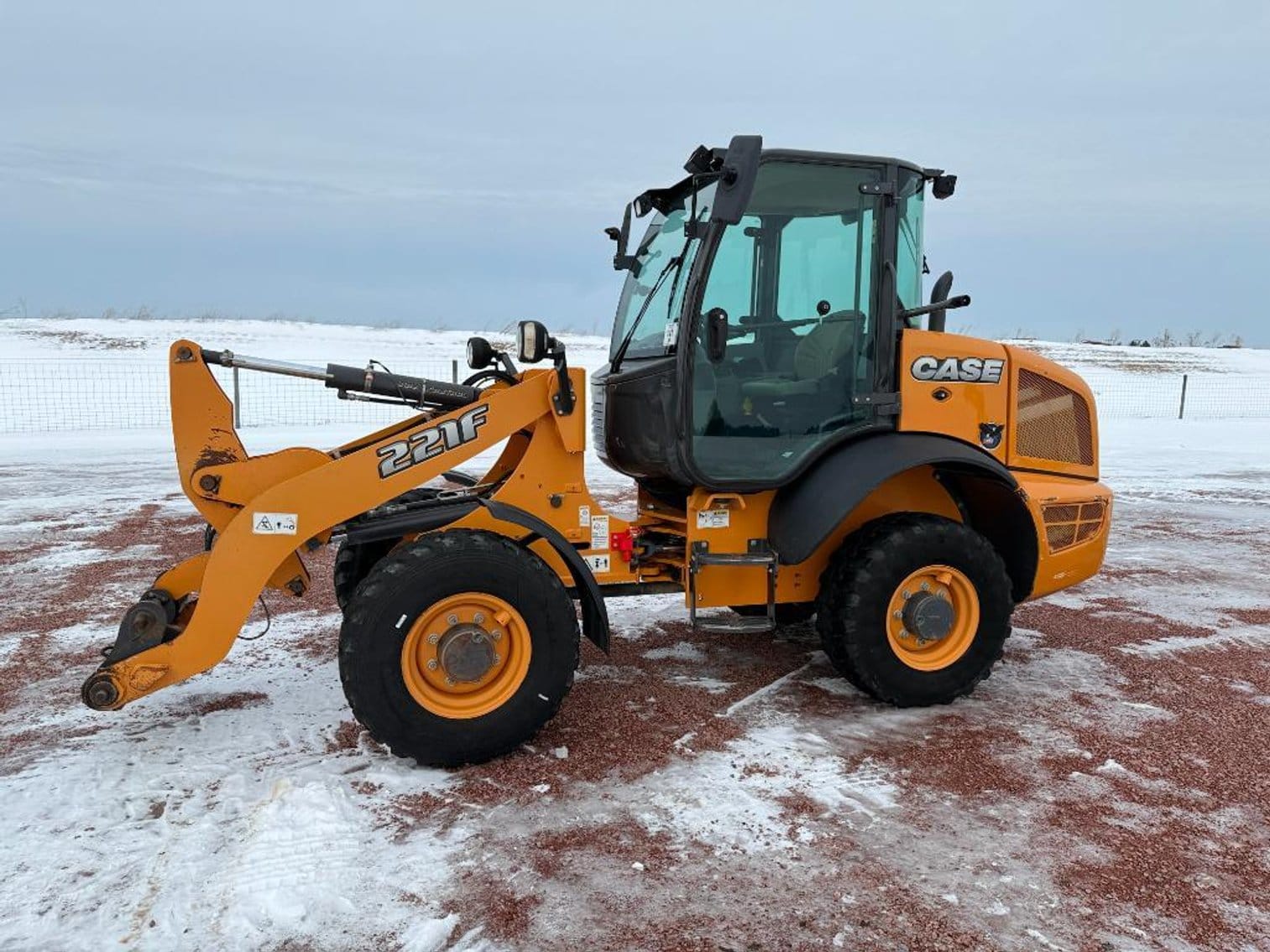 2016 Case 221F Equipment Image0