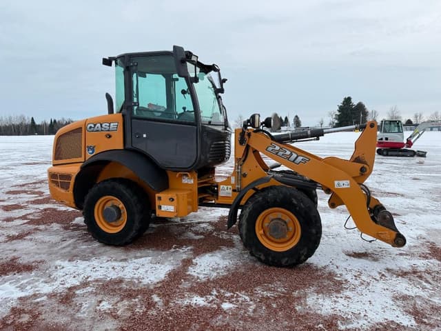 Image of Case 221F equipment image 2