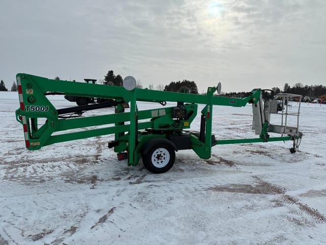 Image of JLG T500J equipment image 2