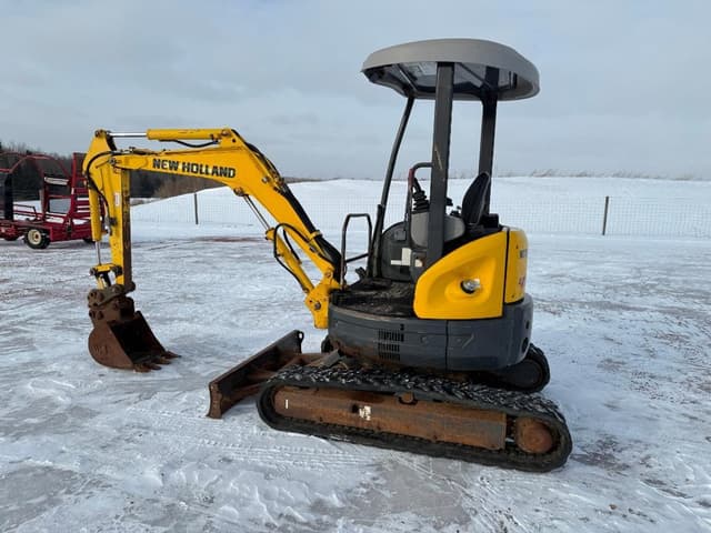 Image of New Holland E27SR equipment image 4