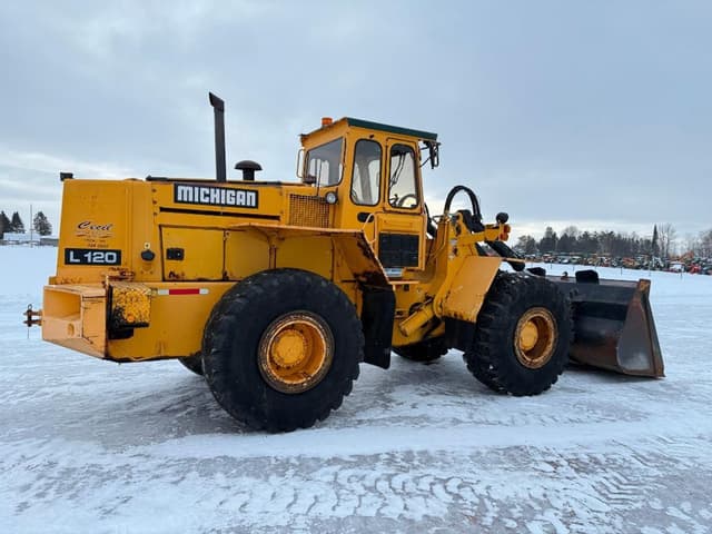 Image of Michigan L-120 equipment image 3