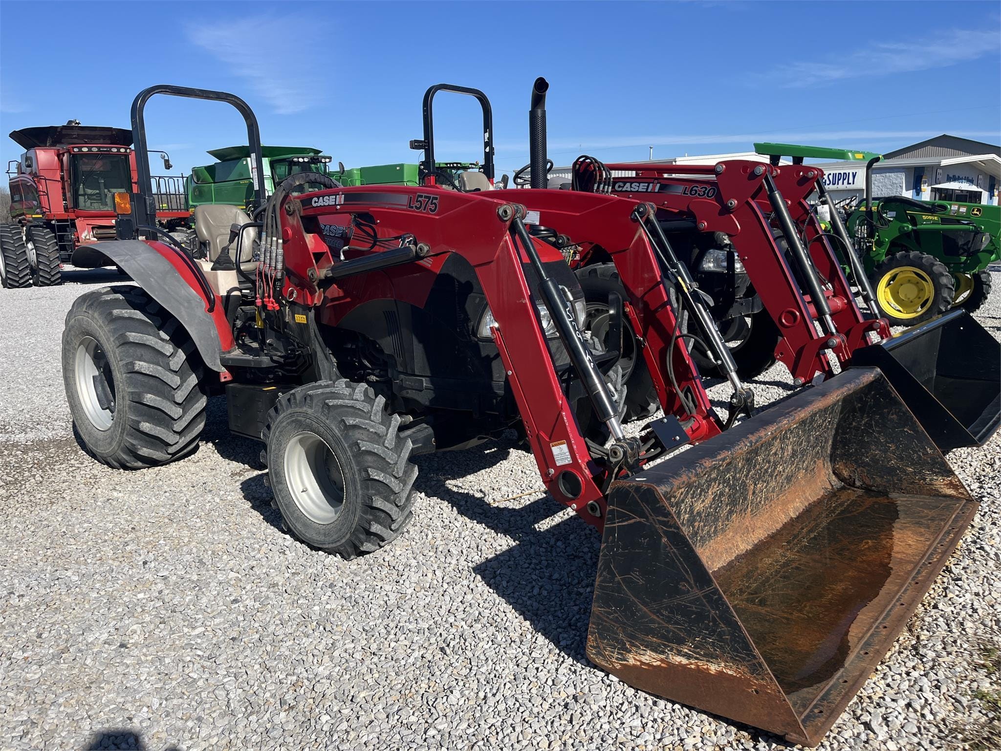 Main image Case IH Farmall 115A