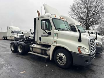 Main image Freightliner Cascadia 125