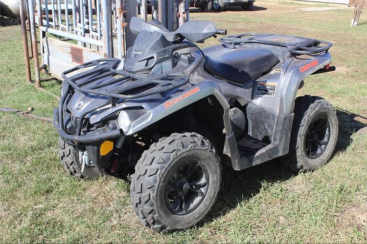2017 Can-Am Outlander 570 Equipment Image0