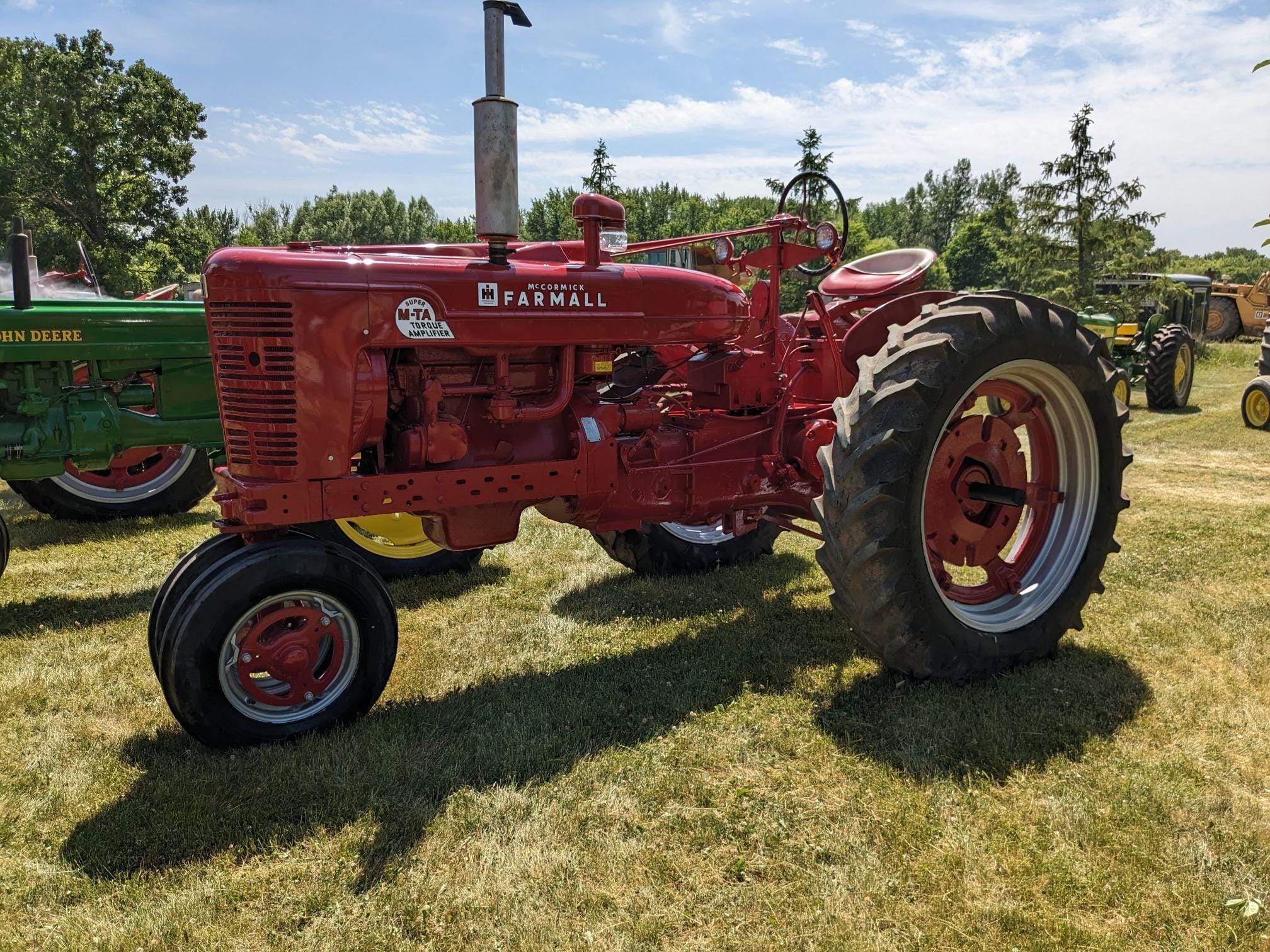 Main image Farmall Super M-TA