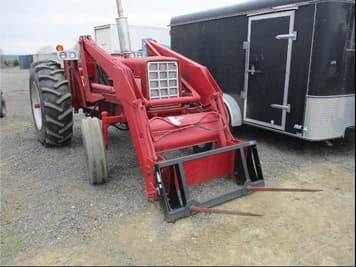 Main image International Harvester 674