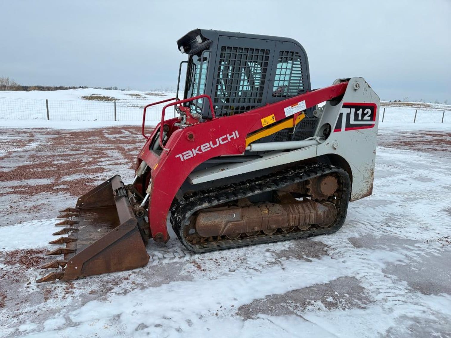 2016 Takeuchi TL12 Equipment Image0