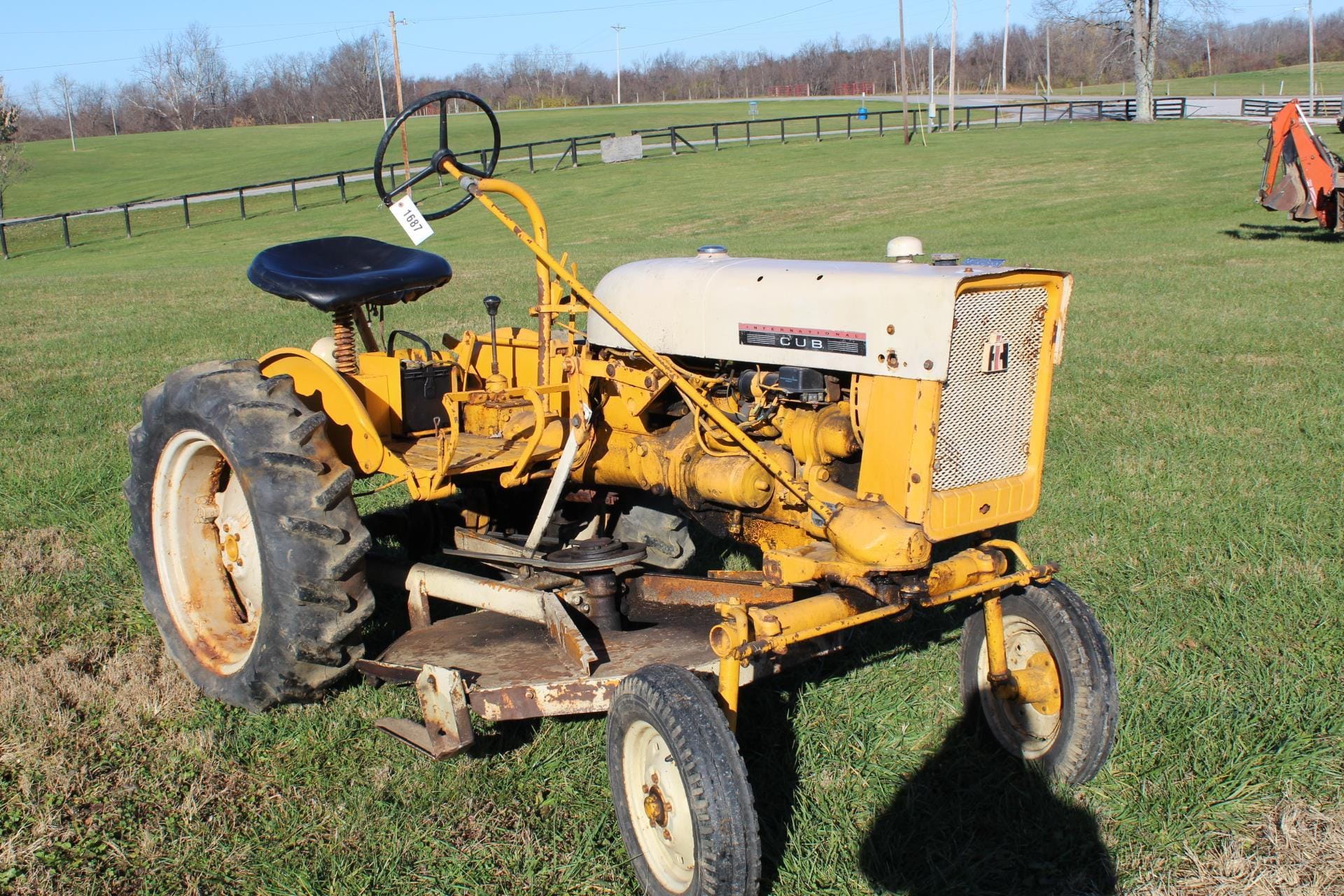 Main image International Harvester Cub