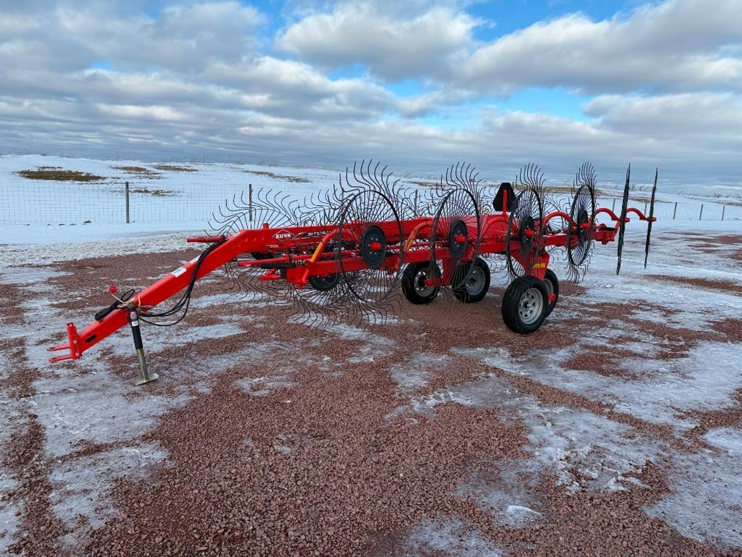 2023 Kuhn SR300 Equipment Image0