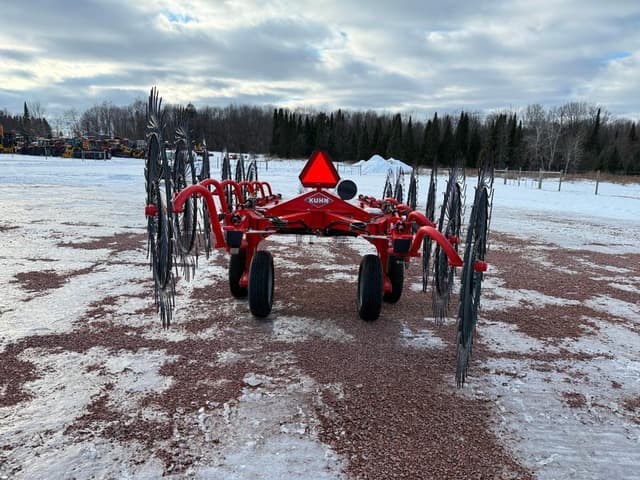 Image of Kuhn SR300 equipment image 4