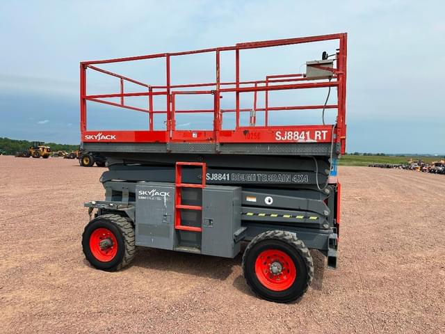 Image of Sky Jack SJ8841 equipment image 2