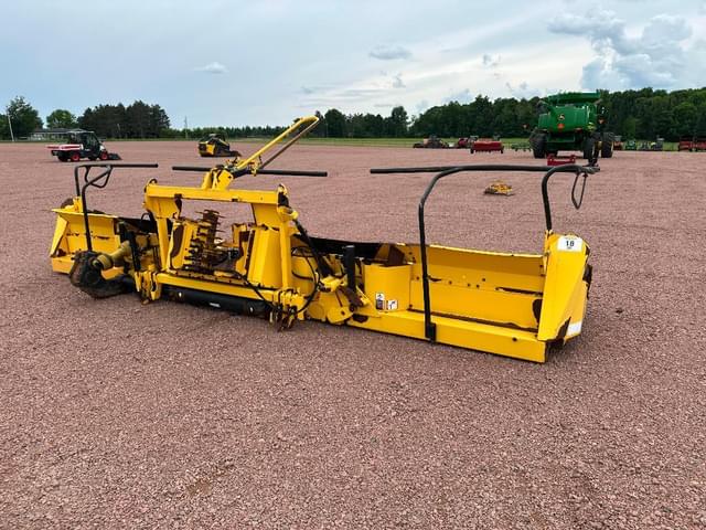 Image of New Holland FI440 equipment image 4