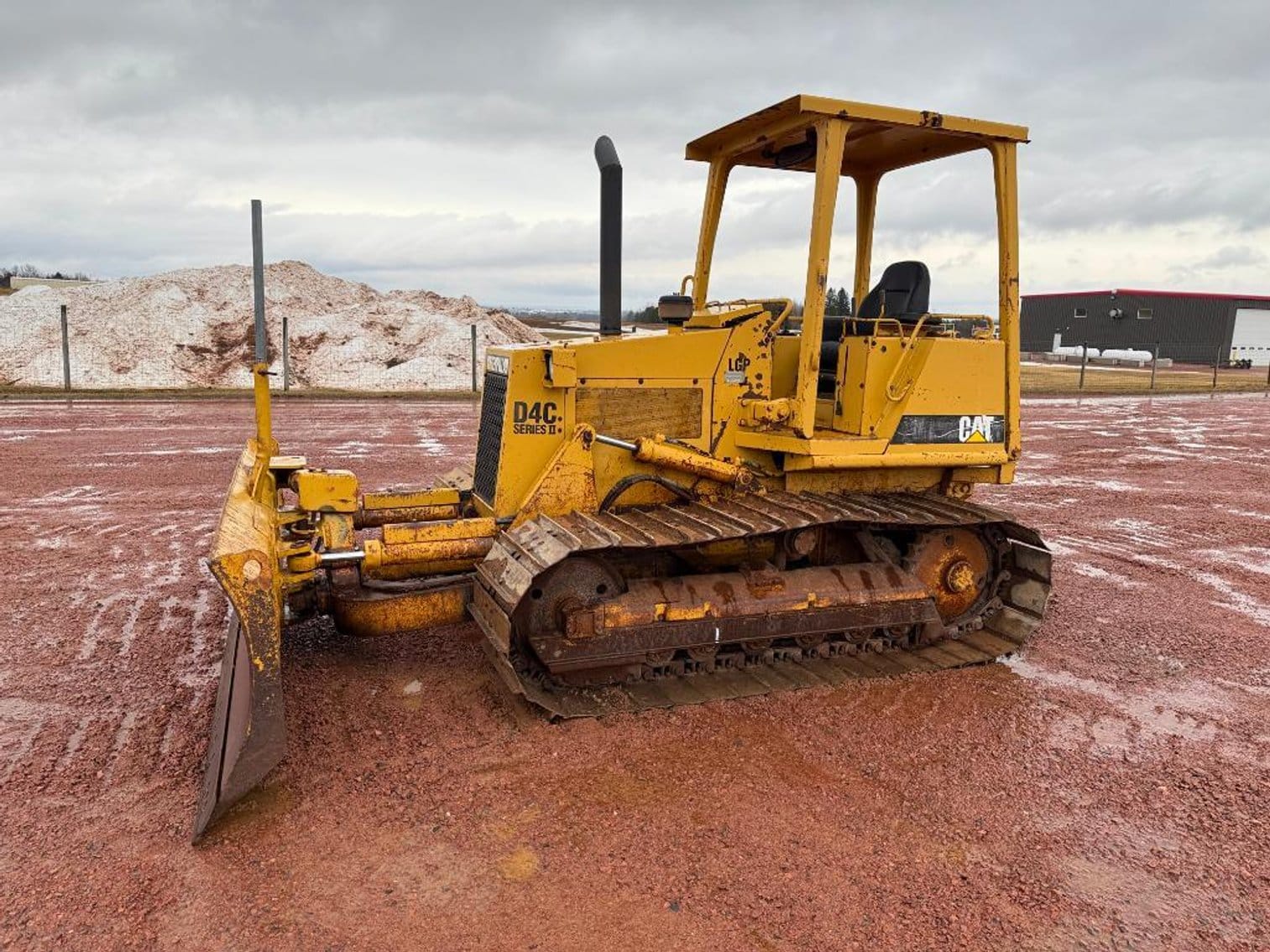 1991 Caterpillar D4C Equipment Image0