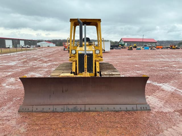 Image of Caterpillar D4C equipment image 1