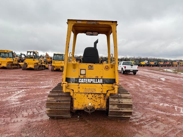 Image of Caterpillar D4C equipment image 4