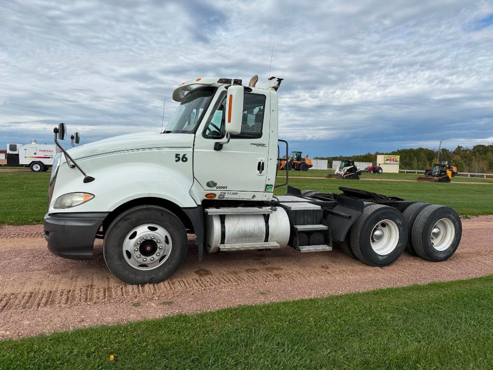 2010 International ProStar Premium Equipment Image0