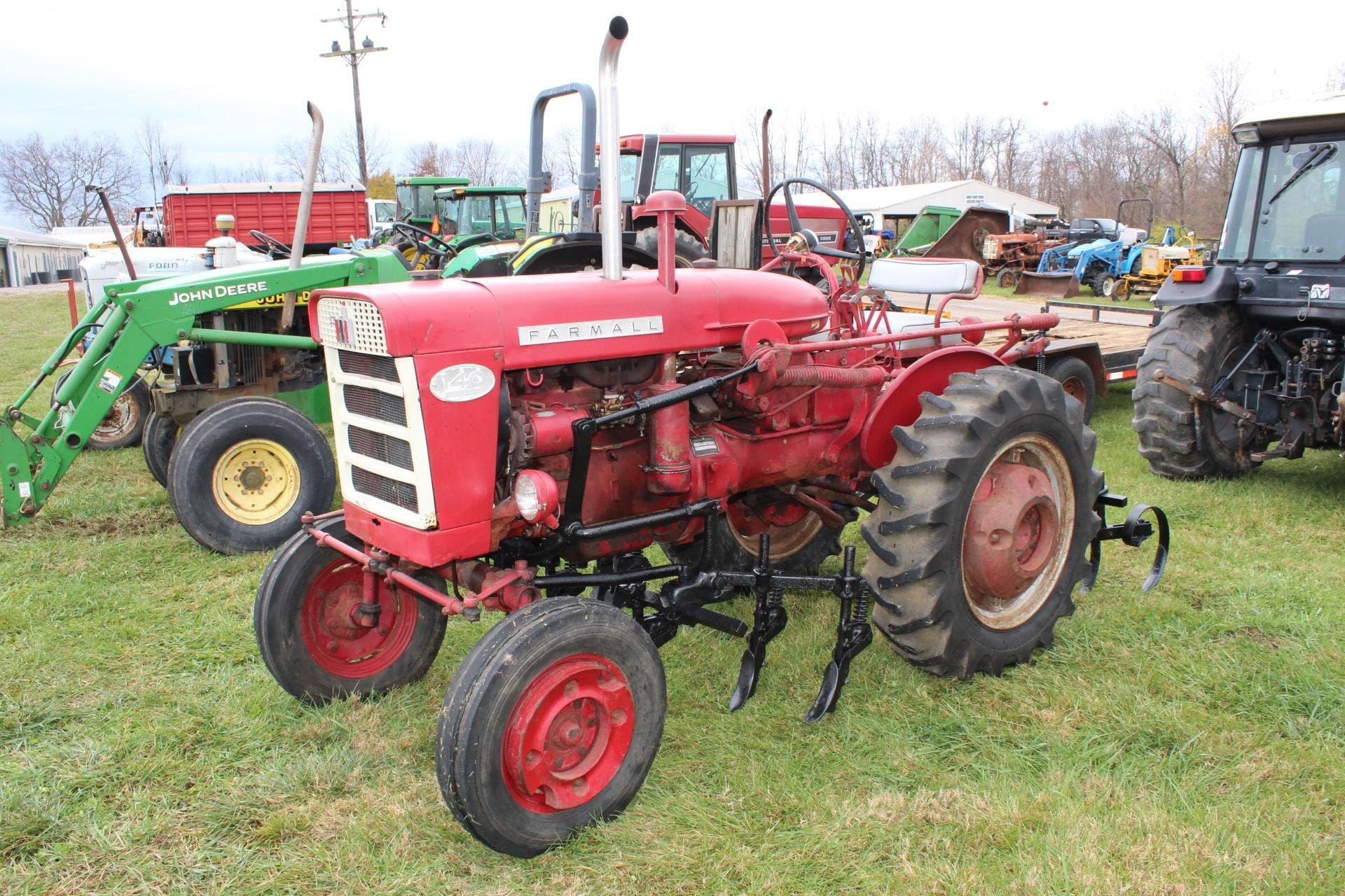 Main image Farmall 140