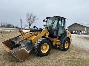 Main image Caterpillar 908M