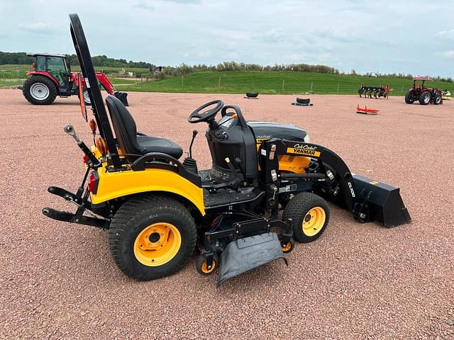 Image of Cub Cadet SC2400 equipment image 3