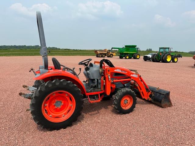 Image of Kioti CK30 equipment image 3