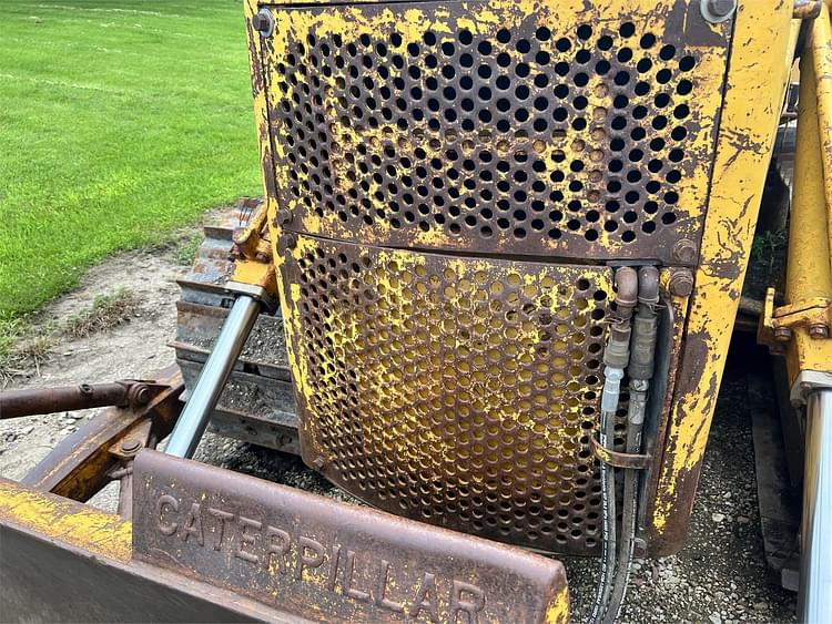 Main image Caterpillar D6 8