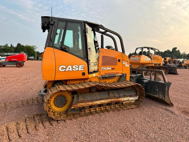 Image of Case 750M equipment image 3