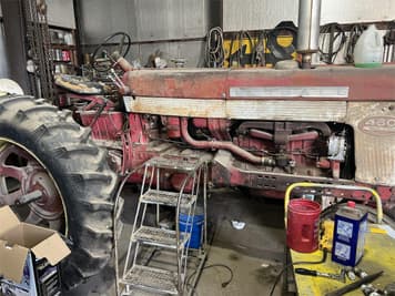 Main image International Harvester 460