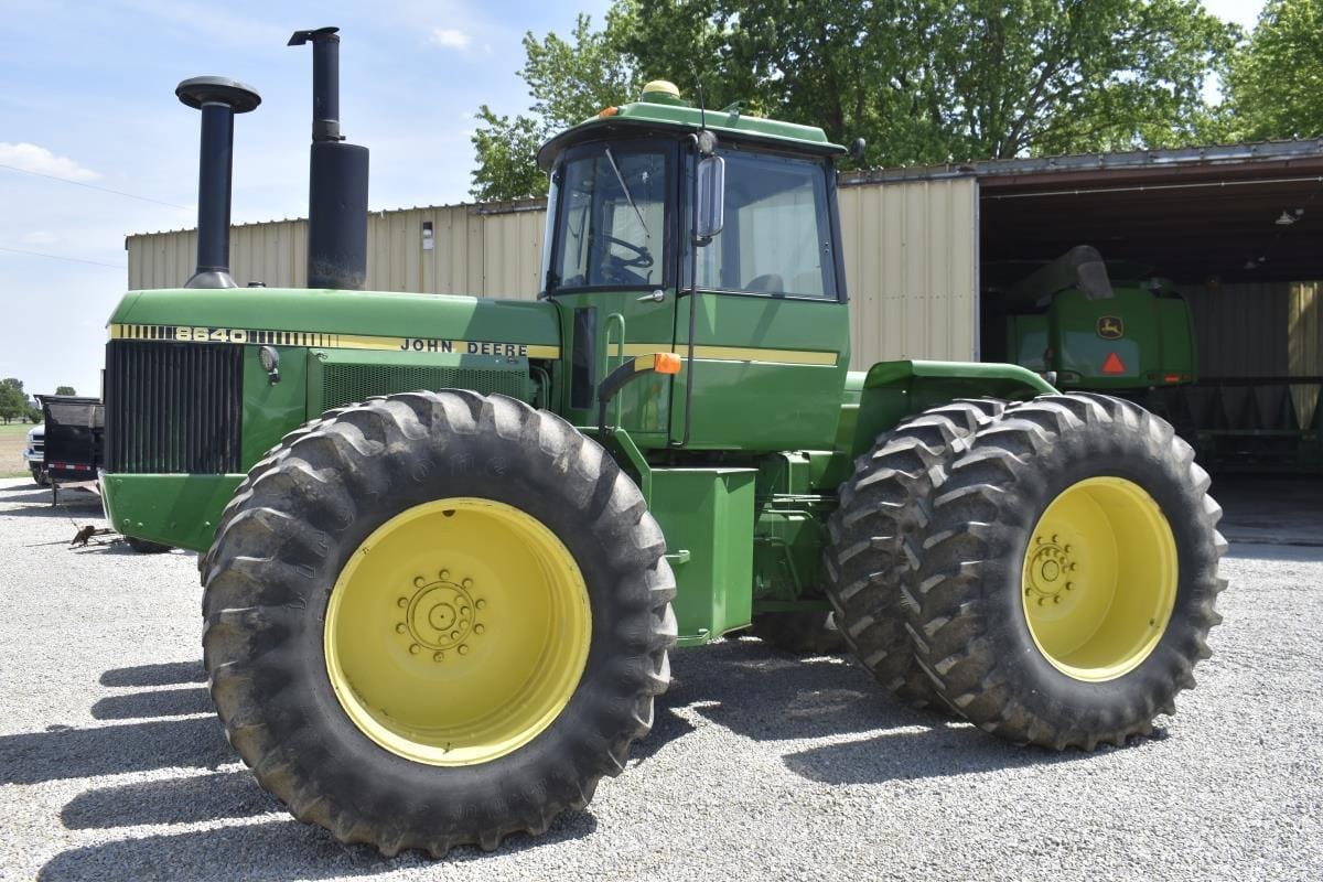 Main image John Deere 8640