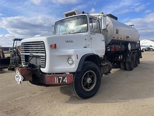 1989 Ford L9000 Equipment Image0